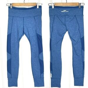 Lorna Jane Cropped Blue Leggings 400